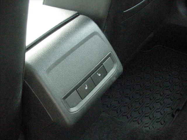 2020 Volkswagen Jetta R Line Manual EPA 40MPG Hwy:10410