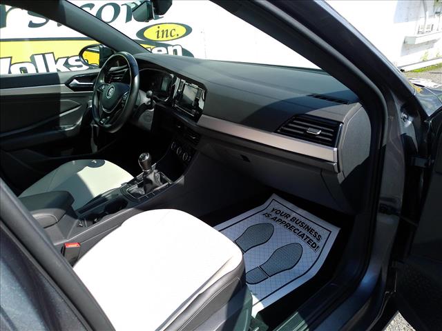2020 Volkswagen Jetta 6spd R Line 1.4l EPA 40MPG Hwy:10528