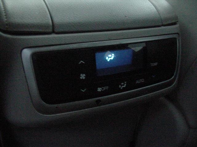 Photo of 2019 Toyota Highlander XLE All Wheel Drive in Waterloo, NY - 25,  2019 Toyota Highlander XLE All Wheel Drive:10395