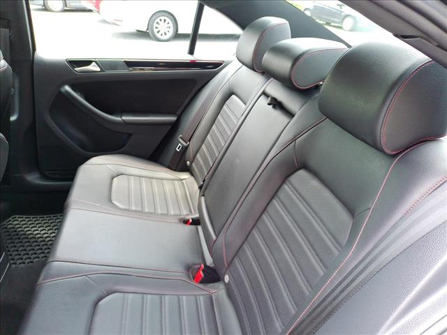 2017 Volkswagen Jetta GLI Manual:10504