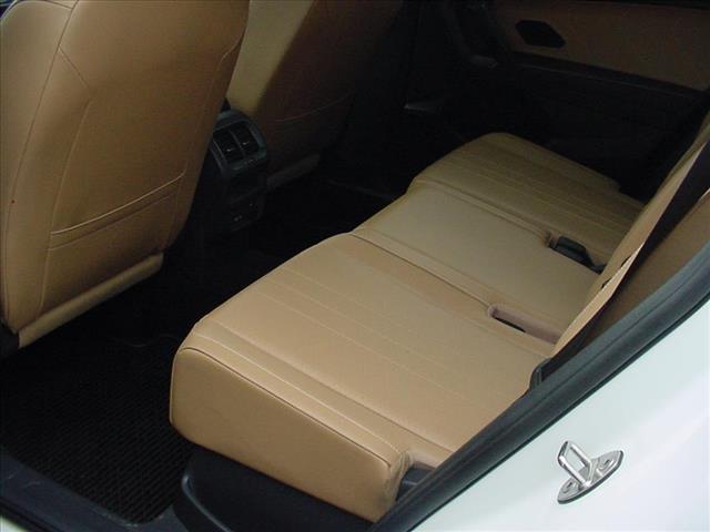 2022 Volkswagen Tiguan SE ONE OWNER All Wheel Drive:10388