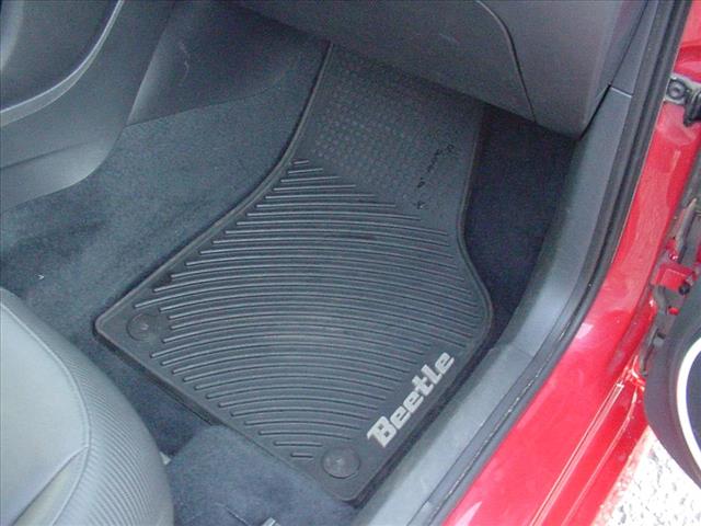 Photo of 2014 Volkswagen Beetle 2 point 5Liter Manual 1 Owner in Waterloo, NY - 27,  2014 Volkswagen Beetle 2 point 5Liter Manual 1 Owner:10399