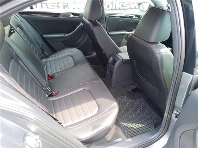 2017 Volkswagen Jetta GLI Manual:10504