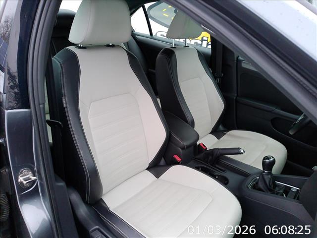 2016 Volkswagen Jetta Sport 5spd:10435