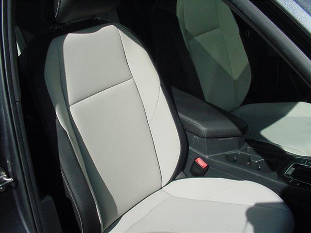 2020 Volkswagen Jetta R-Line photo 24