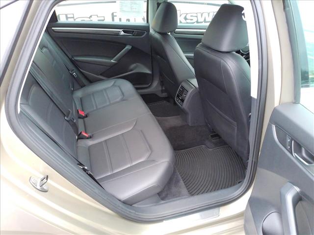 2016 Volkswagen Passat SE AT LOW 51k miles Sunroof:10451