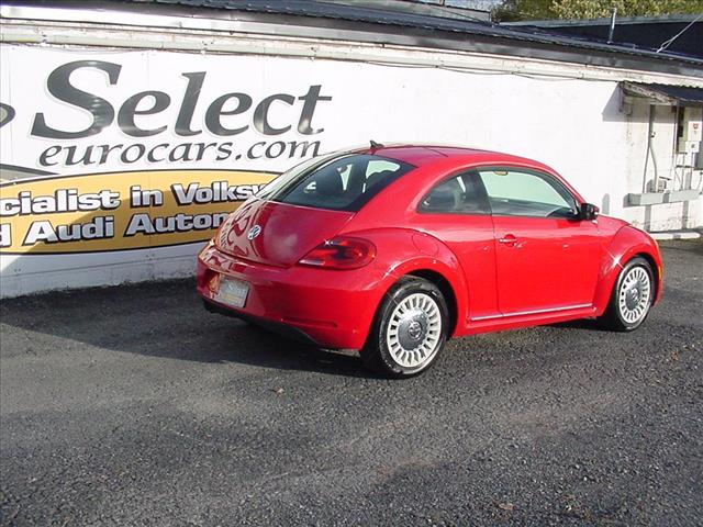 Photo of 2014 Volkswagen Beetle 2 point 5Liter Manual 1 Owner in Waterloo, NY - 2,  2014 Volkswagen Beetle 2 point 5Liter Manual 1 Owner:10399