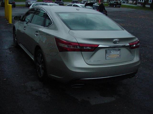 2016 Toyota Avalon XLE Two Owner Dealer Serviced:10412
