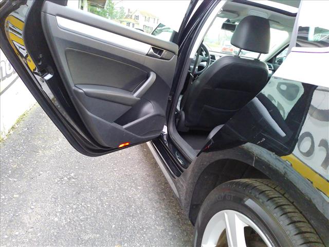 2012 Volkswagen Passat SE 2.5l Sunroof NEW VW TRADE:10461