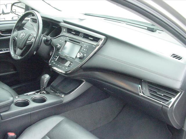 2016 Toyota Avalon XLE Two Owner Dealer Serviced:10412
