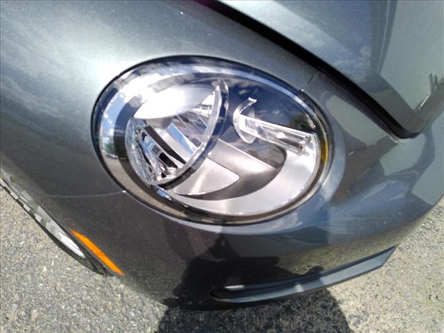 2015 Volkswagen Beetle Convertible Convertible 1.8 Turbo AT:10508