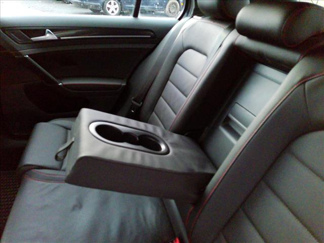 2017 Volkswagen Golf GTI SE 6spd Manual:10453