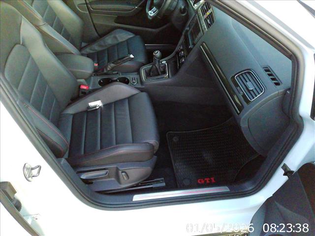 2017 Volkswagen Golf GTI SE Manual:10438