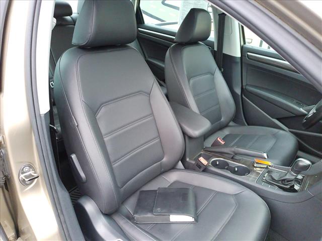 2016 Volkswagen Passat SE AT LOW 51k miles Sunroof:10451