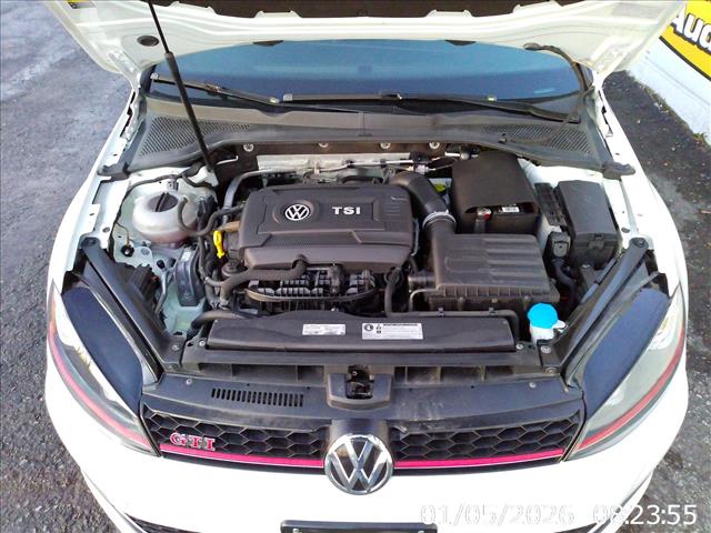 2017 Volkswagen Golf GTI SE Manual:10438