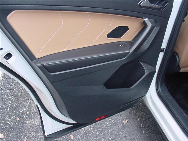 2022 Volkswagen Tiguan SE ONE OWNER All Wheel Drive:10388