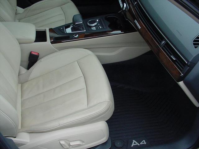 2017 Audi A4 Quattro Premium Plus photo 30