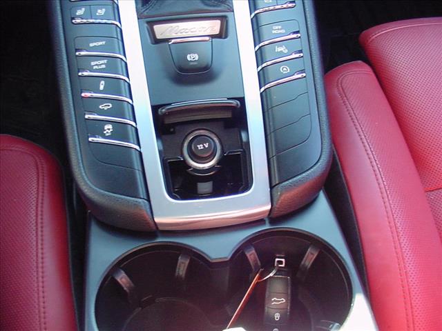 2016 Porsche Macan Rated 400 Hp:10403