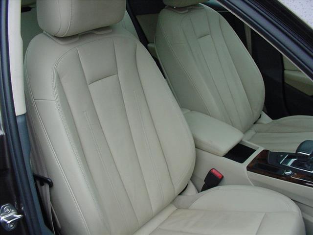 2017 Audi A4 Quattro Premium Plus photo 31