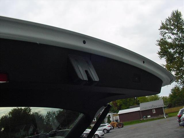 2022 Volkswagen Tiguan SE ONE OWNER All Wheel Drive:10388