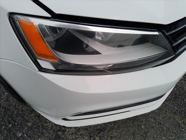 2016 Volkswagen Jetta SE 1.4T EPA 38MPG   Highway!:10555