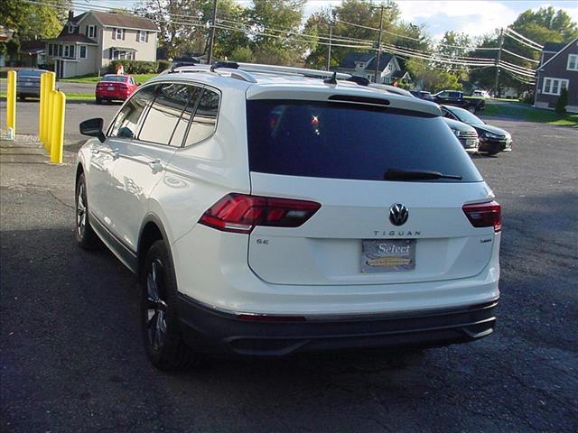 2022 Volkswagen Tiguan SE photo 3