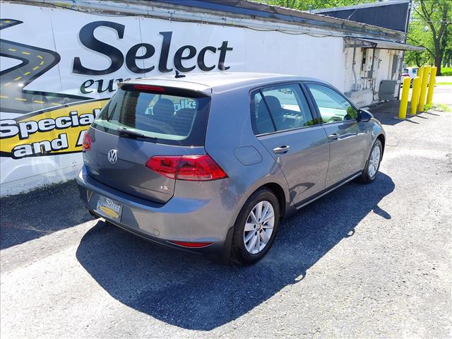 2017 Volkswagen Golf S 5spd Manual ONE OWNER:10496
