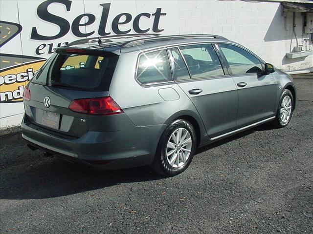Photo of 2017 Volkswagen Golf SportWagen S 5spd Manual ONE OWNER in Waterloo, NY - 3,  2017 Volkswagen Golf SportWagen S 5spd Manual ONE OWNER:10394