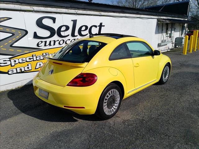 2014 Volkswagen Beetle 2.5L Automatic Sunroof:10473