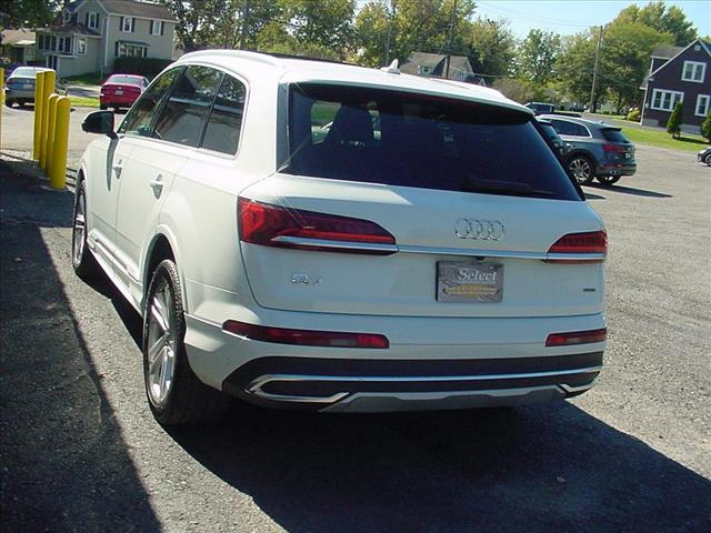2021 Audi Q7 Premium Plus photo 3