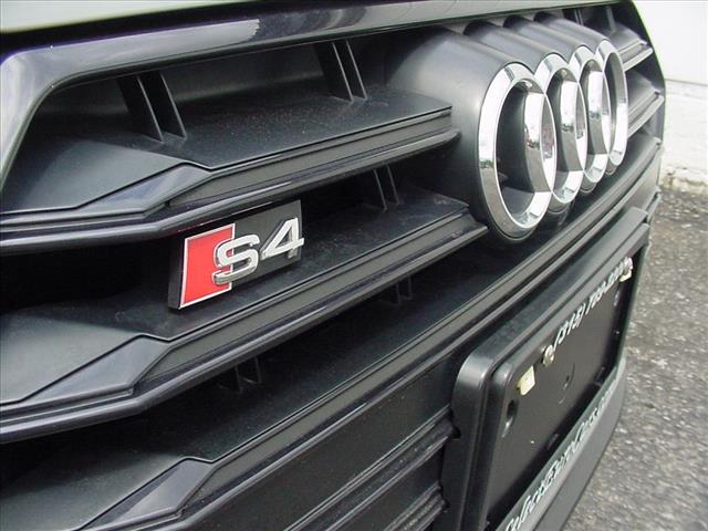 2019 Audi S4 Base Prestige photo 3