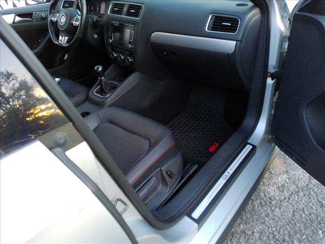 2014 Volkswagen Jetta Gli 6spd MANUAL Select Trade:10462