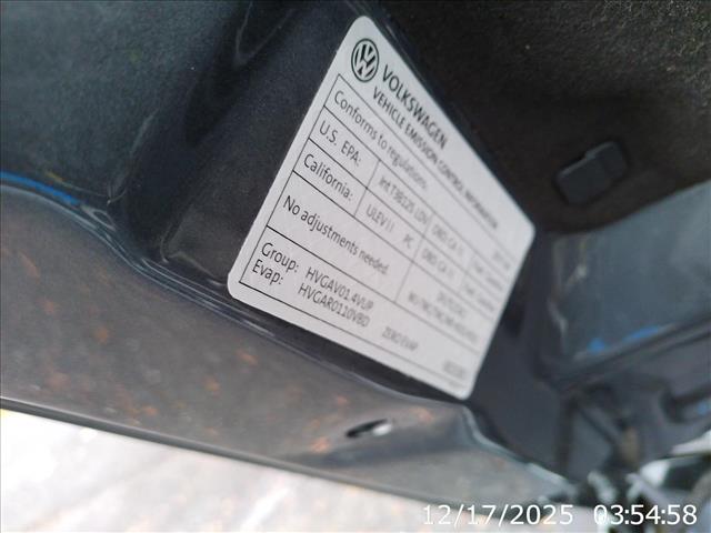 2017 Volkswagen Jetta SE Manual:10432