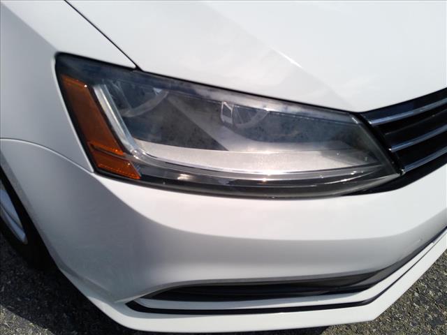 2017 Volkswagen Jetta SE 1.4T 5spd 40MPG Highway EPA:10499
