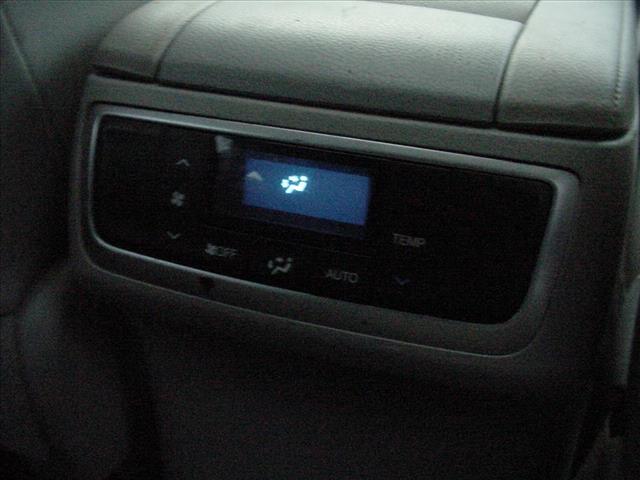 Photo of 2019 Toyota Highlander XLE All Wheel Drive in Waterloo, NY - 43,  2019 Toyota Highlander XLE All Wheel Drive:10395