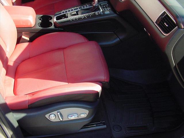 2016 Porsche Macan Rated 400 Hp:10403