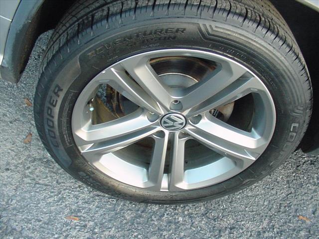 2017 Volkswagen Tiguan Sport AWD LOW 66k ONE OWNER Mi:10406