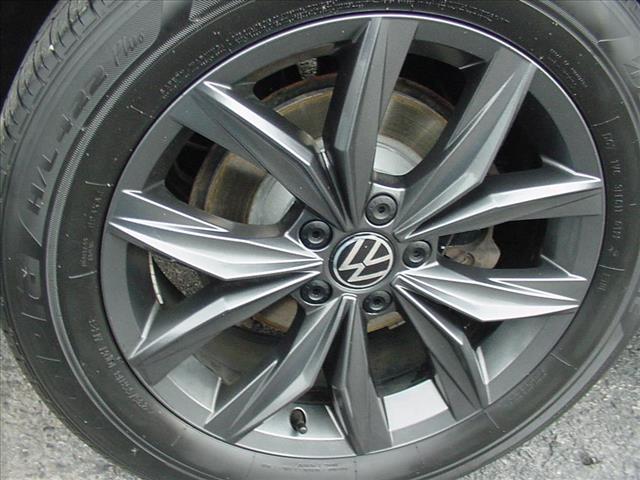 2022 Volkswagen Tiguan SE ONE OWNER All Wheel Drive:10388