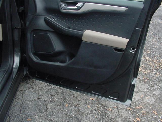 2020 Ford Escape SE All Wheel Drive 8spd AT:10319