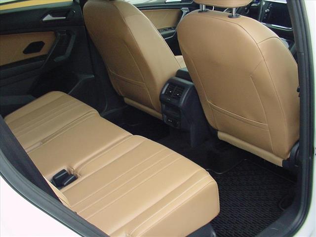 2022 Volkswagen Tiguan SE ONE OWNER All Wheel Drive:10388