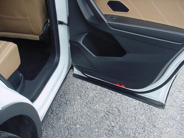 2022 Volkswagen Tiguan SE ONE OWNER All Wheel Drive:10388