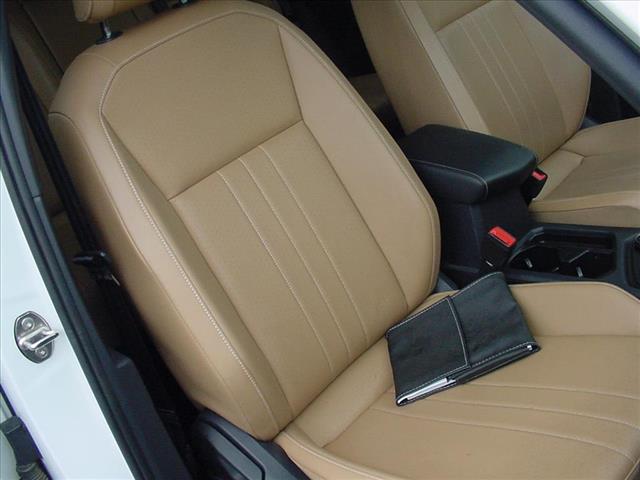 2022 Volkswagen Tiguan SE ONE OWNER All Wheel Drive:10388