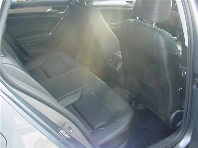 2017 Volkswagen Golf TSI photo 41