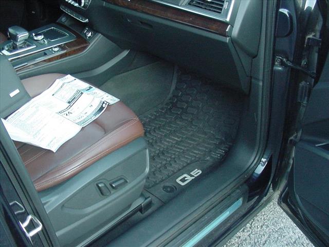 2019 Audi Q5 Premium Plus photo 43