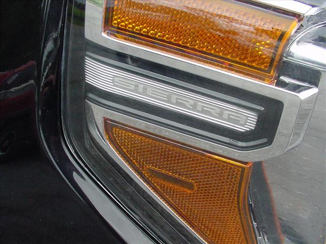 2019 Gmc Sierra 1500 SLT photo 4