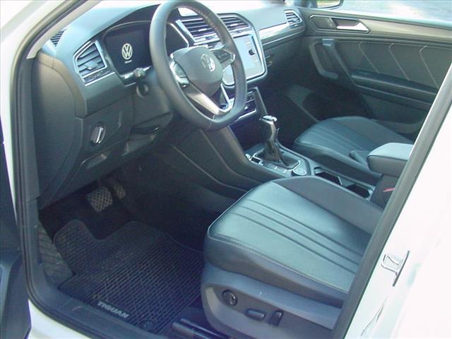 2022 Volkswagen Tiguan SE photo 4
