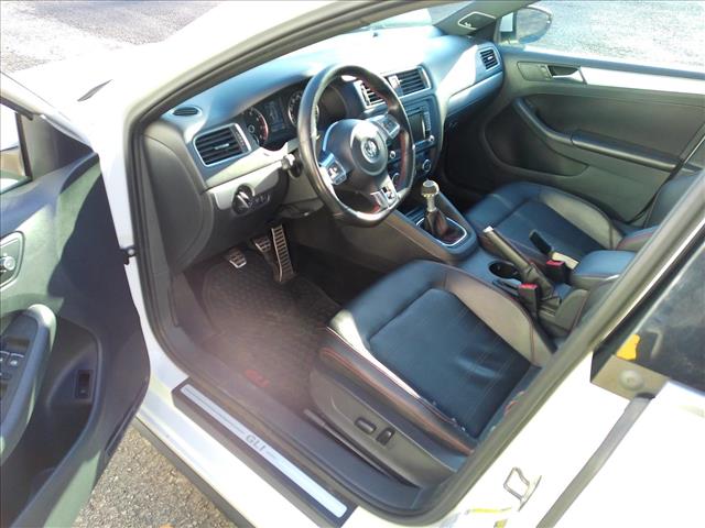 2013 Volkswagen Jetta Gli 2 Liter 6 Sspd MANUAL RARE:10464