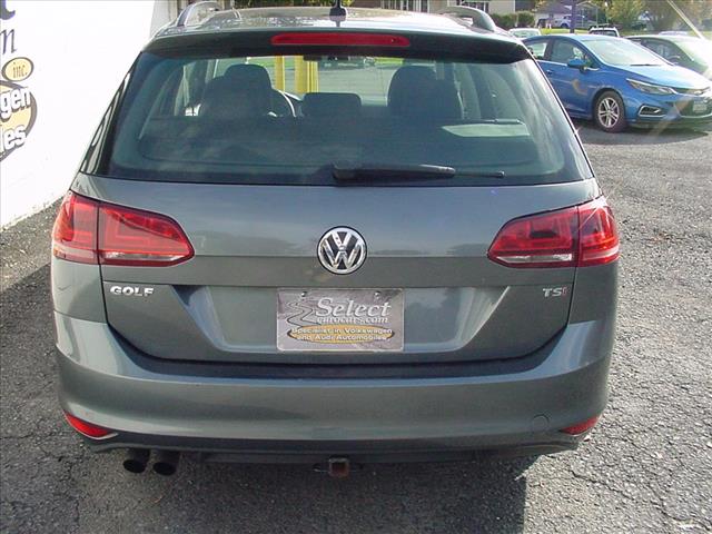 Photo of 2017 Volkswagen Golf SportWagen S 5spd Manual ONE OWNER in Waterloo, NY - 4,  2017 Volkswagen Golf SportWagen S 5spd Manual ONE OWNER:10394