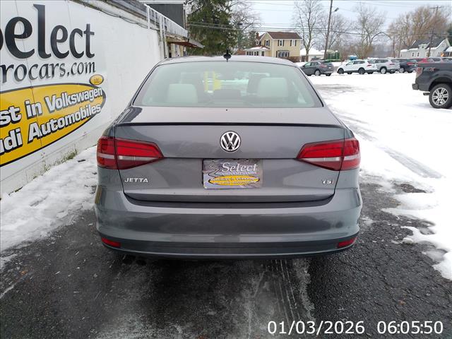 2016 Volkswagen Jetta Sport 5spd:10435