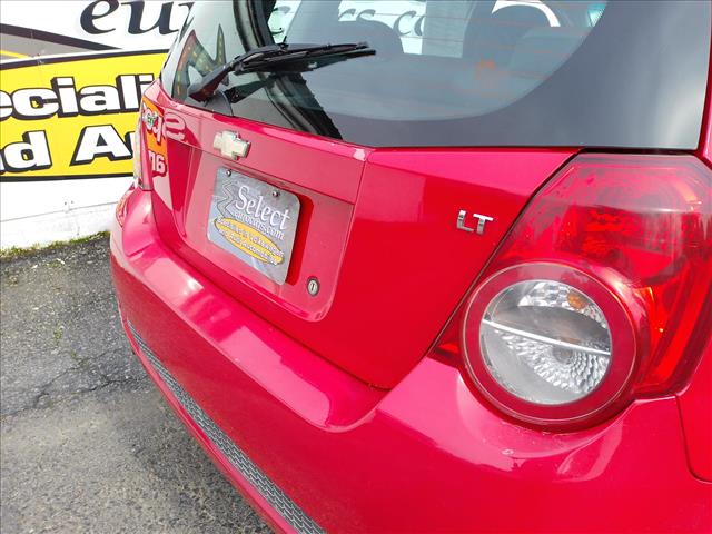 2011 Chevrolet Aveo LT Auto 12 Years Female Adult:10481